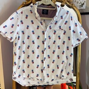 Short Sleeve Button Down Shirt with Pineapple Print